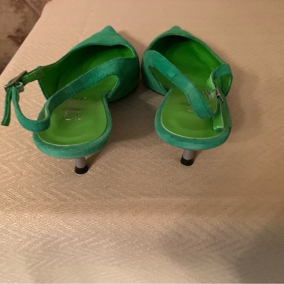 Shoes - Picture 5 of 5